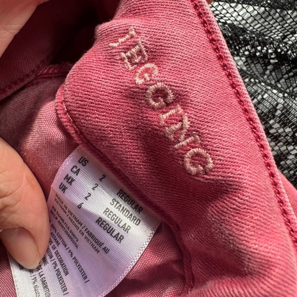 American Eagle next level pink ripped distressed jeggings. Size 2 - Picture 6 of 7